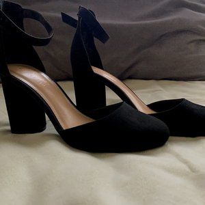 LCLauren Conrad Heels